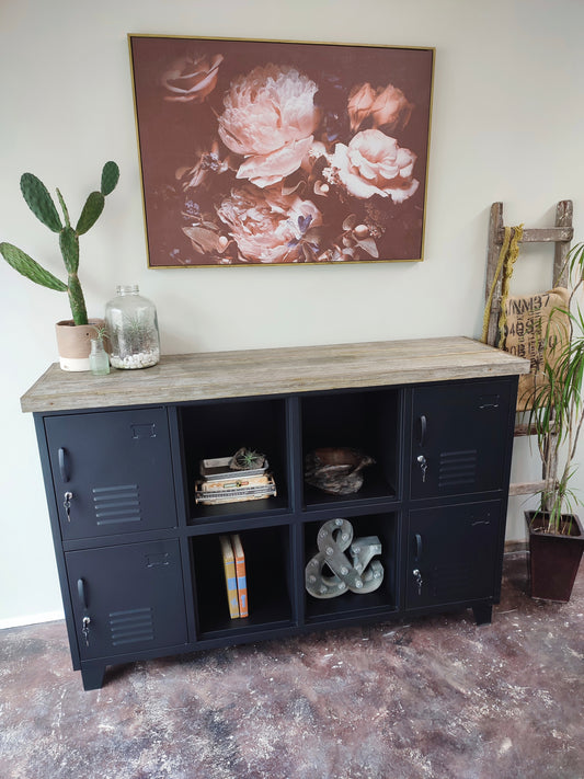 Black Sideboard Locker with Pallet top