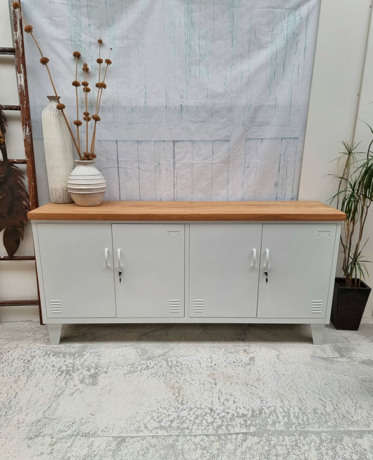 Seconds White Versatile Locker