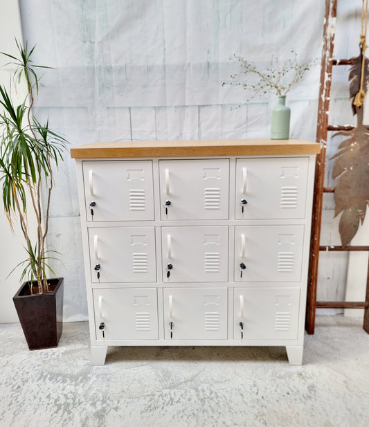 White 9 Door Locker Oak top