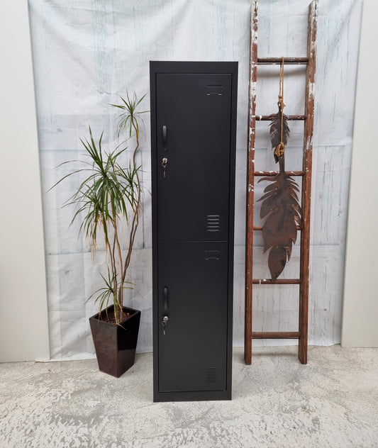 *seconds* Black 2 Door Locker