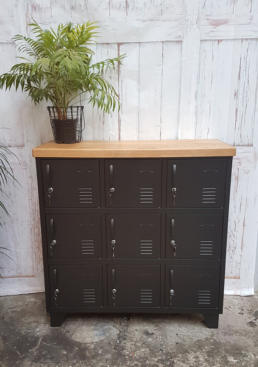 Black 9 Door Locker with Oak top