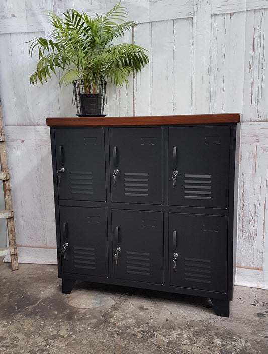 Black 6 Door Locker Dark Rimu top