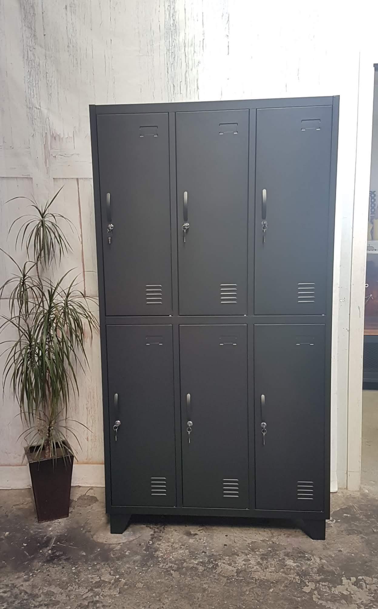 Wardrobe & XL Lockers