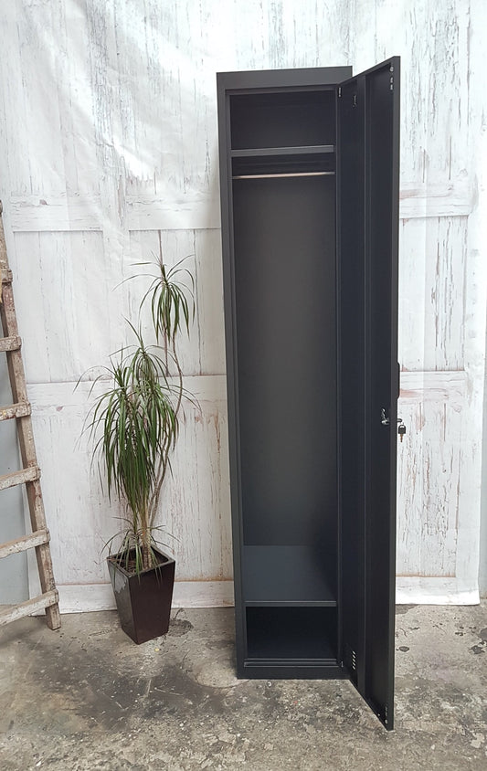 2mH Black Single Door Locker