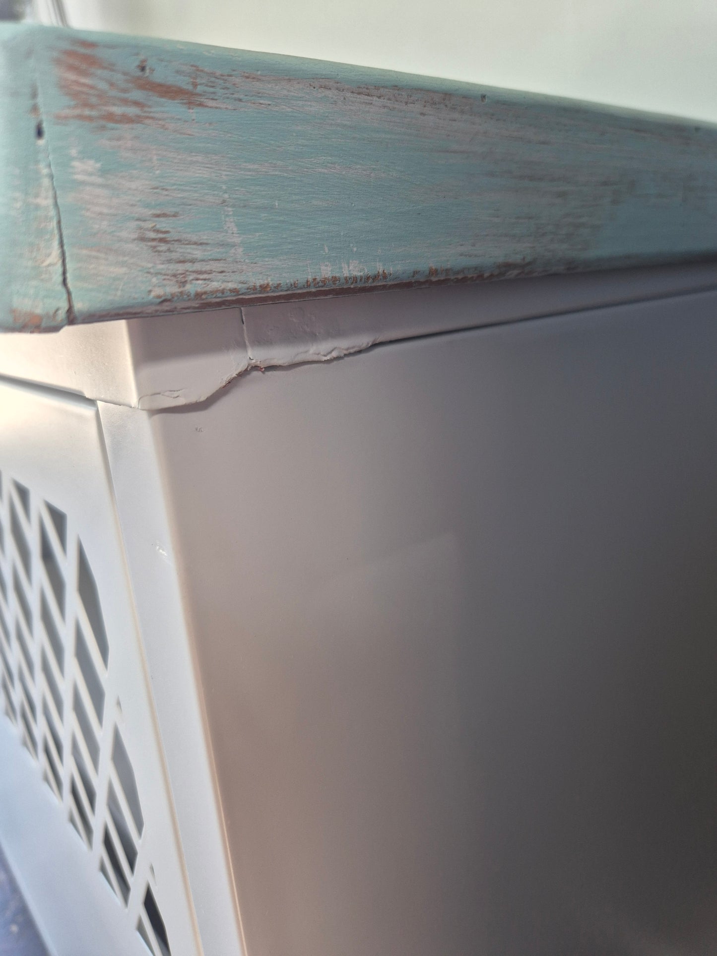 Seconds White TV Cabinet with top