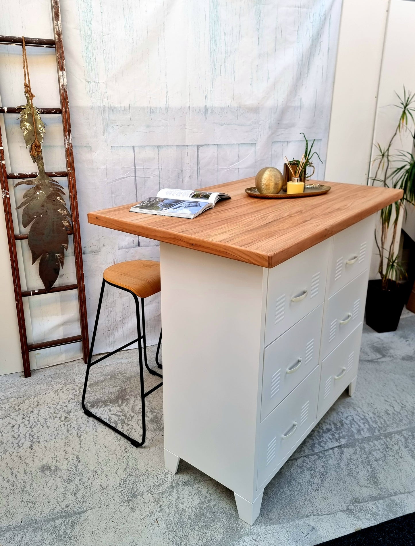 White 6 Drawer with Island Rimu top