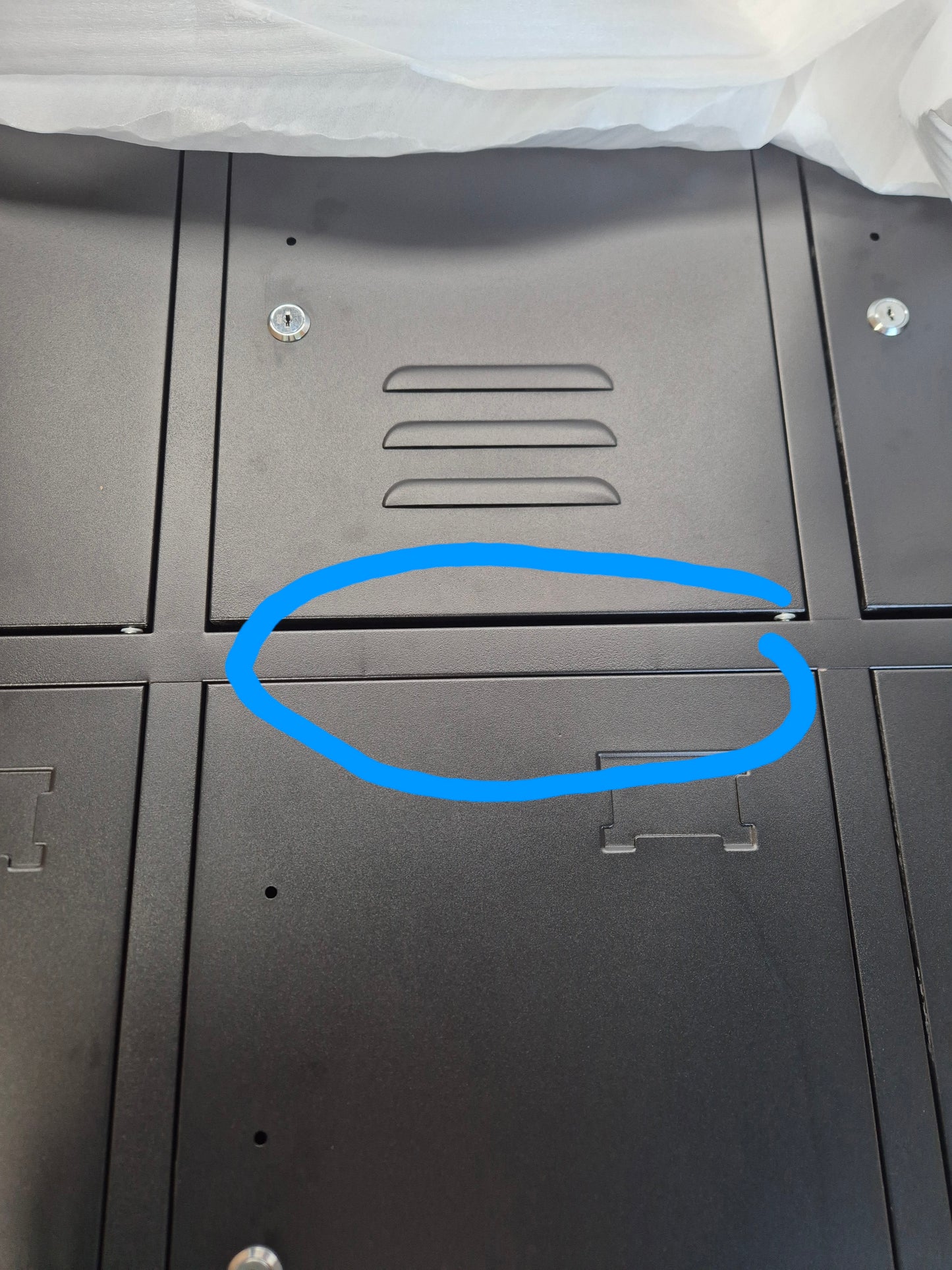 *Seconds Black 6 Door Locker