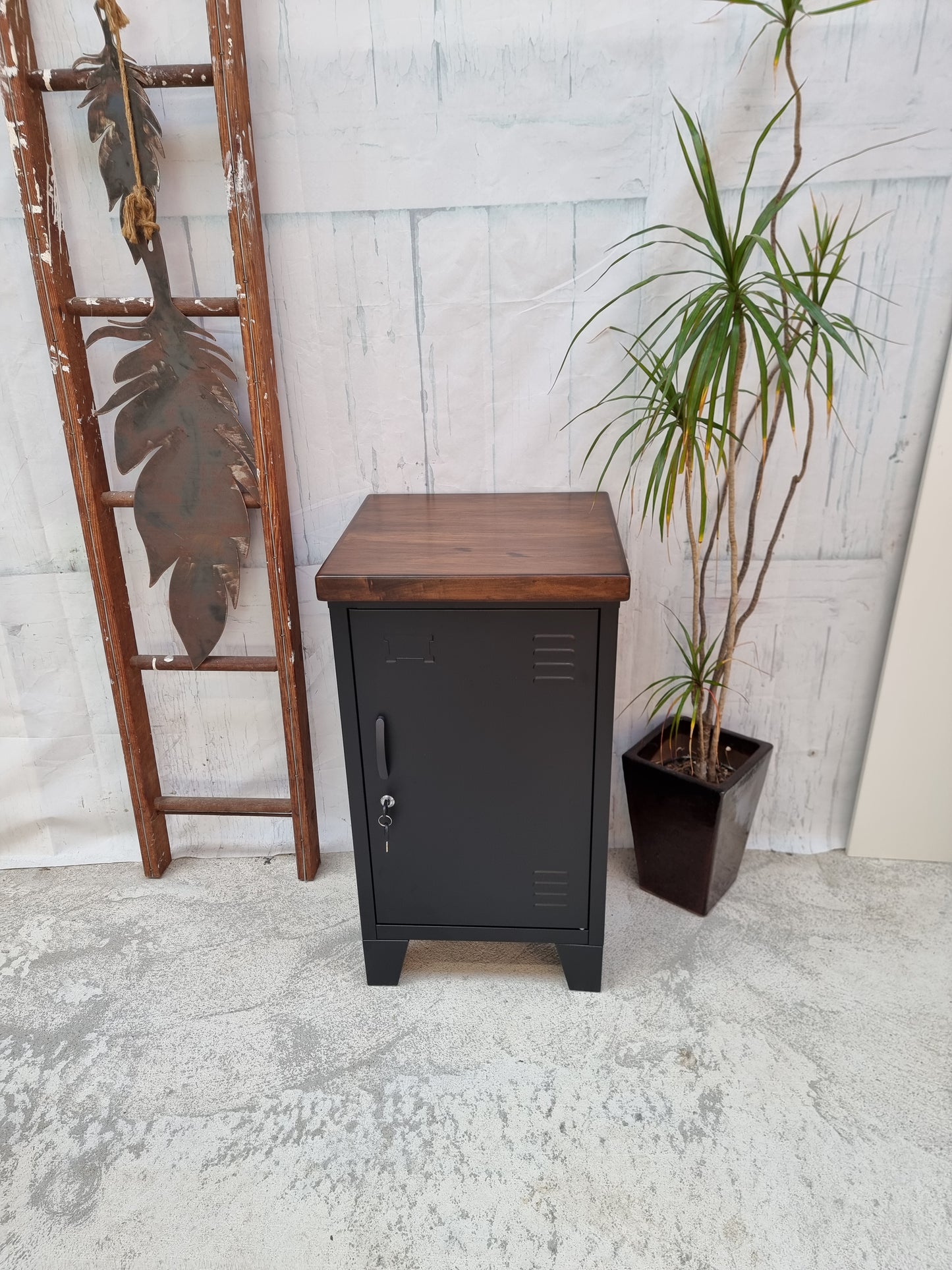 Right open Black Mini Locker-Dark Rimu top