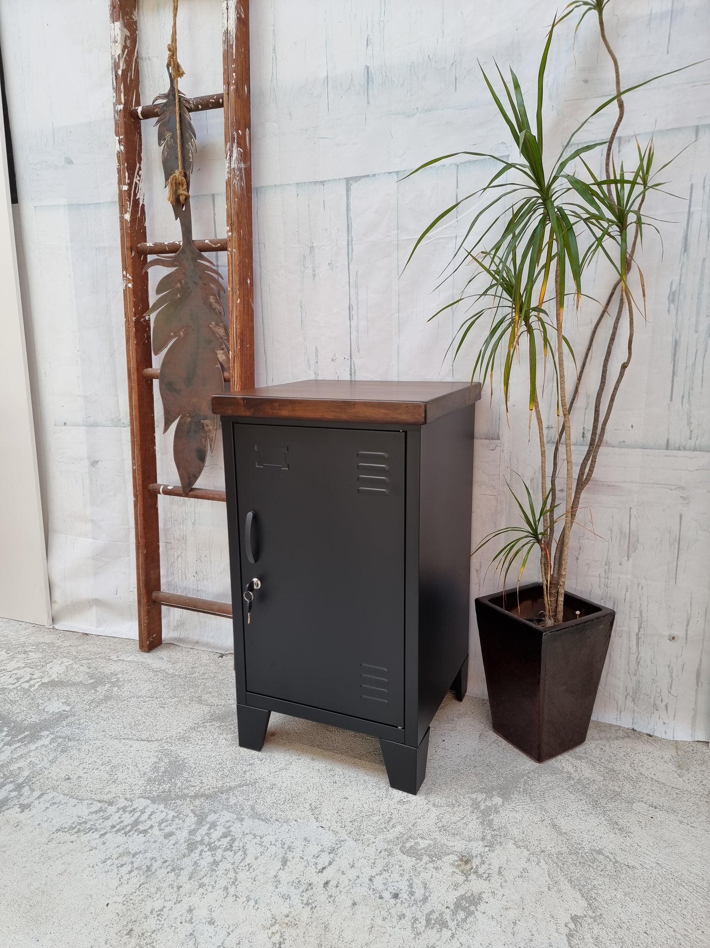 Right open Black Mini Locker-Dark Rimu top