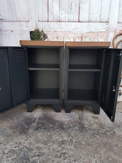 Right open Black Mini Locker-Dark Oak top