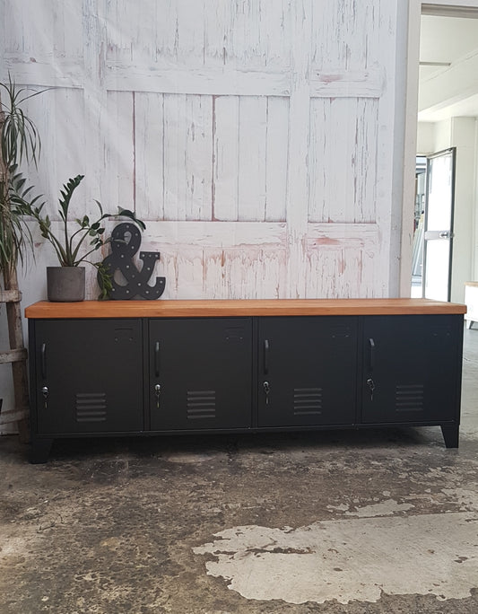 Black Entertainment console Rimu top